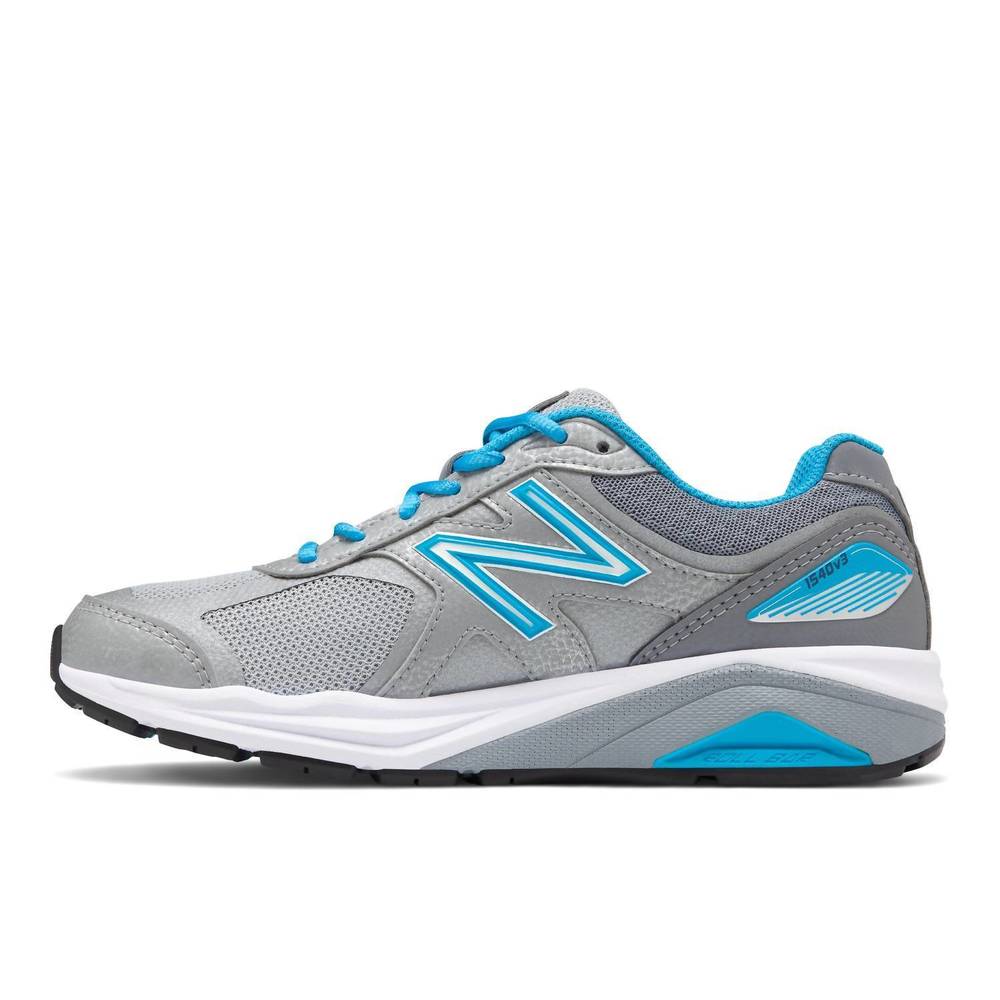 NEW NEW BALANCE women running shoe in silver - Picture 2 of 4